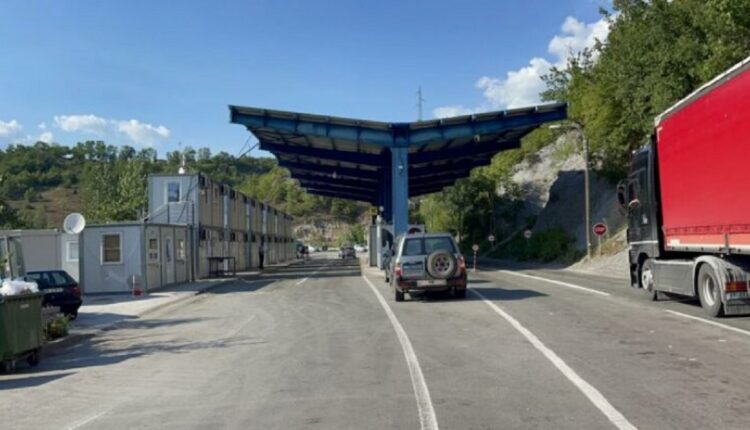 Ndalohet një shtetase e Serbisë në Jarinje, dyshohet për dokumente të falsifikuara