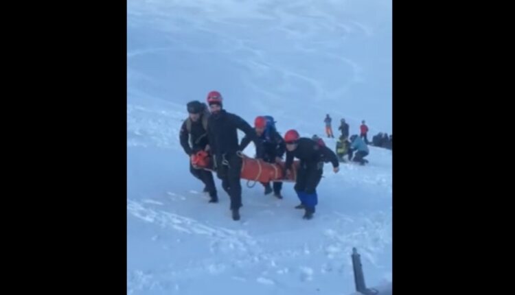 Nëpunës policorë nga njësiti i helikopterëve dhe NJSA ,,Tigrat” evakuuan me sukses një person të lënduar nga Mali Sharr