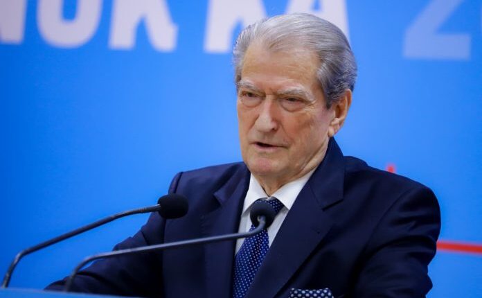 Berisha: Rama do përdorë mandatet e krimit për të asgjësuar gjyqësorin dhe shkëputur Shqipërinë nga integrimi në BE
