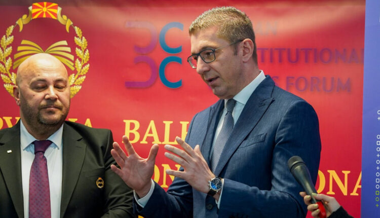 Mickoski: Nga sot 3 denarë zbritje në të gjitha pikat e karburantit të OKTA-s, në këtë moment kemi çmimet absolutisht më të ulëta të karburanteve në Evropë