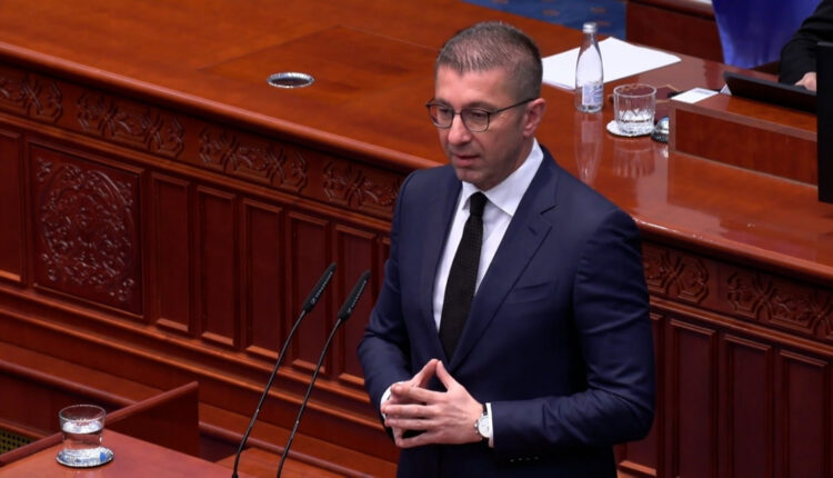 Mickoski: Gjuha maqedonase është gjuhë zyrtare në gjithë territorin, ndërsa Ligji për përfaqësim të drejtë ka kaluar të gjitha filtrat, përfshirë edhe Komisionin e Venecias