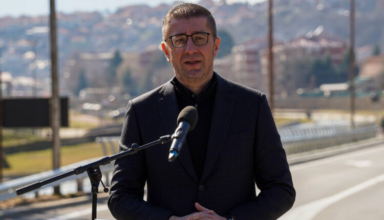 Mickoski: Është lëshuar në përdorim qarkorja e rikonstruktuar në Kriva Pallankë, vazhdojmë me realizimin e investimeve kapitale