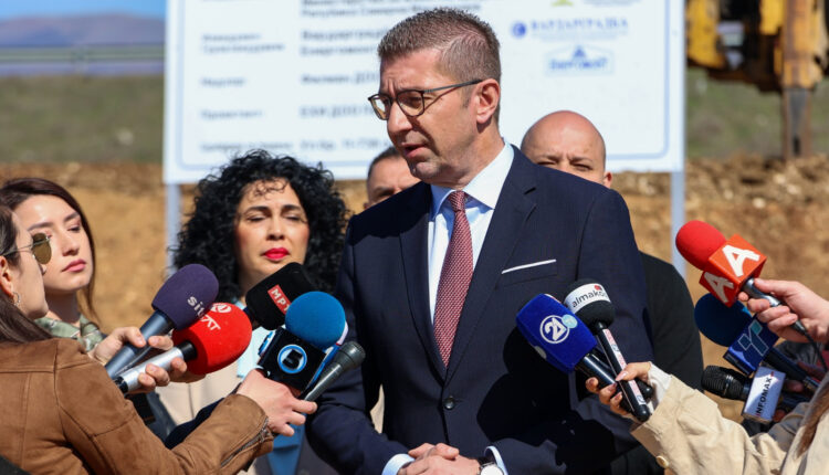 Mickoski: Ndërtimi i investimeve kapitale po zhvillohet me shpejtësi, deri më tani janë realizuar rreth 25% e atyre të parashikuara për vitin 2026