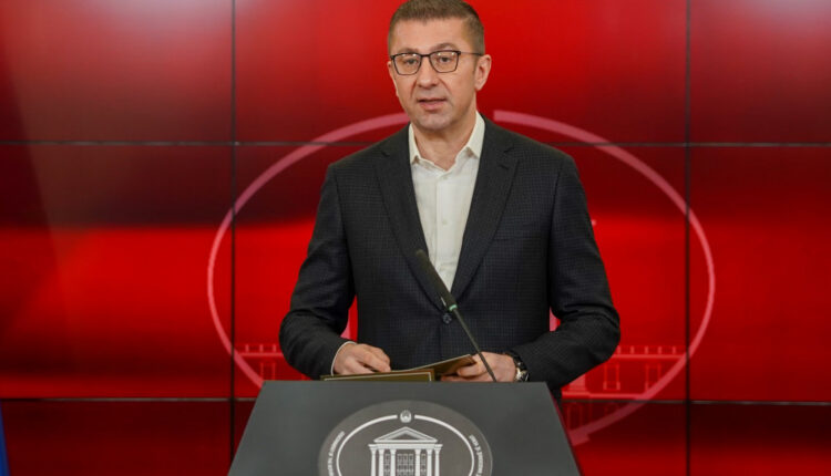 Mickoski: Qeveria mori vendim, ulet TVSH-ja për benzinën dhe naftën nga 18 në 10%, për të parandaluar një rritje enorme