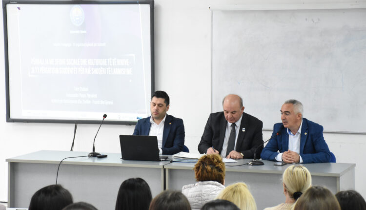 Në Universitetin e Tetovës u mbajt ligjëratë për sfidat sociale dhe kulturore të të rinjve