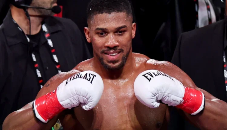 Joshua rikthehet në ring, përballet me boksierin shqiptar në Arabinë Saudite