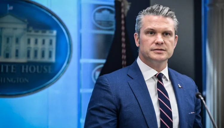 Sekretari i Mbrojtjes: Dy anije amerikane kaluan Ngushticën e Hormuzit për neutralizimin e minave