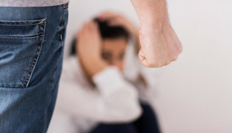 Vazhdojnë arrestimet dhe raportimet për dhunë familjare