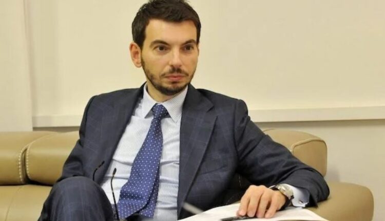 Ambasadori italian: Kërkesë legjitime e studentëve për provimin në shqip