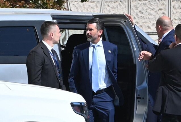 Çka kërkon vërtet djali i Donald Trump në Banjallukë në “oborrin” e Dodikut? (VIDEO)