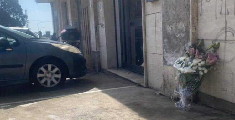 Tragjedi, nëna hidhet nga ballkoni me tre fëmijët e saj, mbijeton vetëm vajza 5 vjeçare