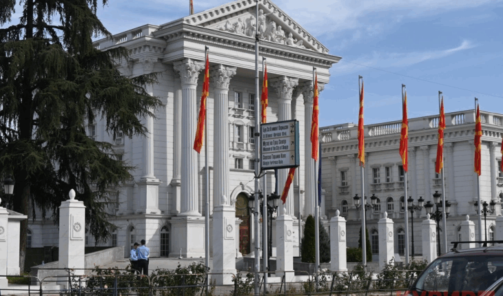 Qeveria zgjat gjendjen e krizës, Mickoski: TVSH-ja të mbetet 10 përqind