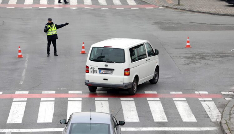 Nesër regjim i posaçëm i komunikacionit në Shkup për shkak të protestës