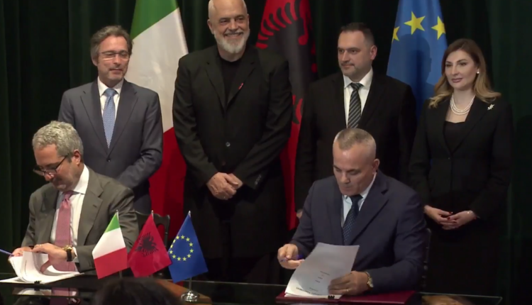 Nënshkruhet marrëveshja me kompaninë italiane, Shqipëria do të prodhojë anije në Pashaliman