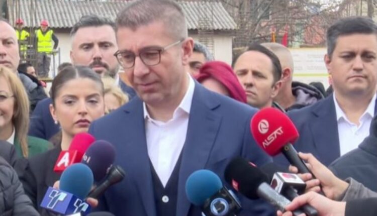 Akcizat për dizelin do të ulen për 4 denarë, për benzinin për 2, Mickoski paralajmëroi seancë të jashtëzakonshme