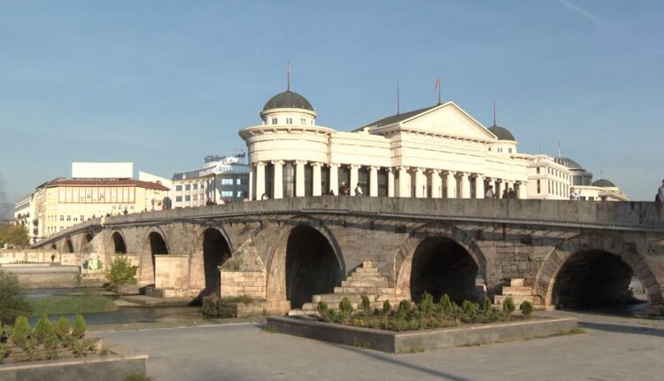 Fundjavat festive “zbrazin” vendin: mbi 43 mijë qytetarë udhëtojnë jashtë brenda pak ditësh