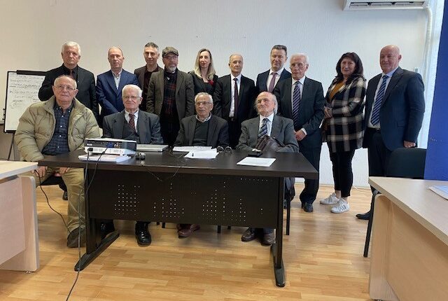 SHASH: Gjuha shqipe si gjuhë e sulmuar në jetën publike në Maqedoni