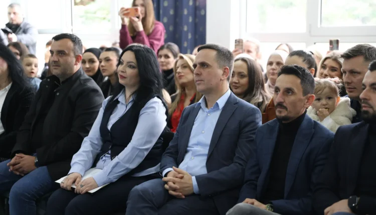 Kasami në ditën e autizmit: Mbështetje për nxënësit me nevoja të veçanta në Tetovë