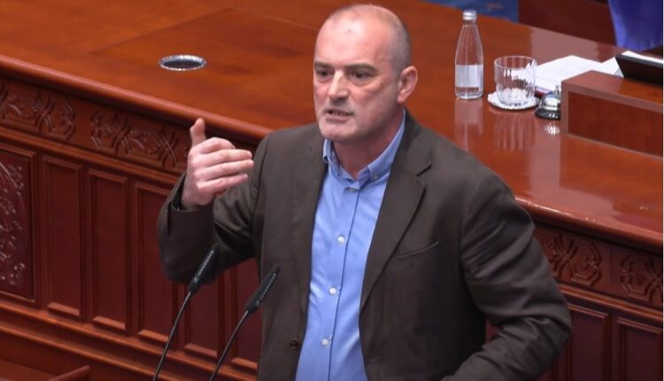 Halil Snopçe – Nikollovskit: Je  bashkëpuntor i Gruevskit (VIDEO)