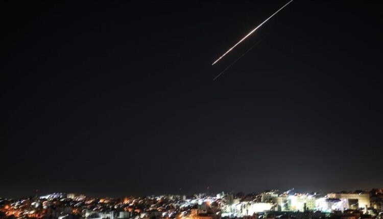 Bahreini rrëzoi 445 dronë dhe 188 raketa gjatë sulmeve të Iranit