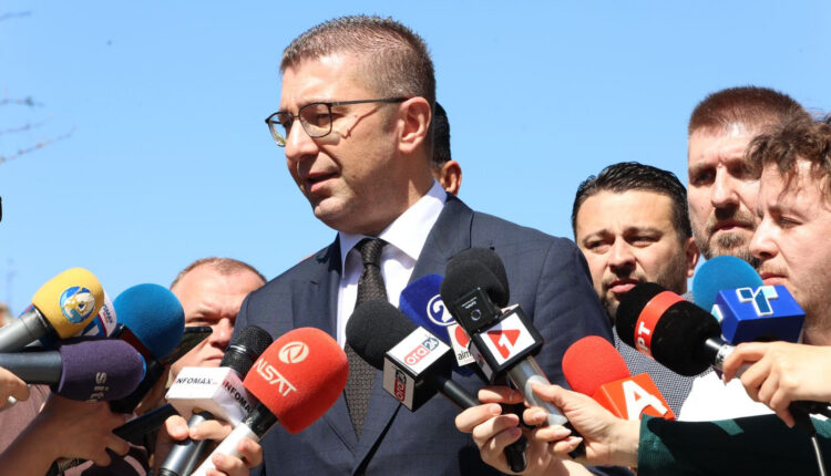Mickoski: Filloi rikonstruksioni  i 19 rrugëve në Komunën e Aerodromit (VIDEO)