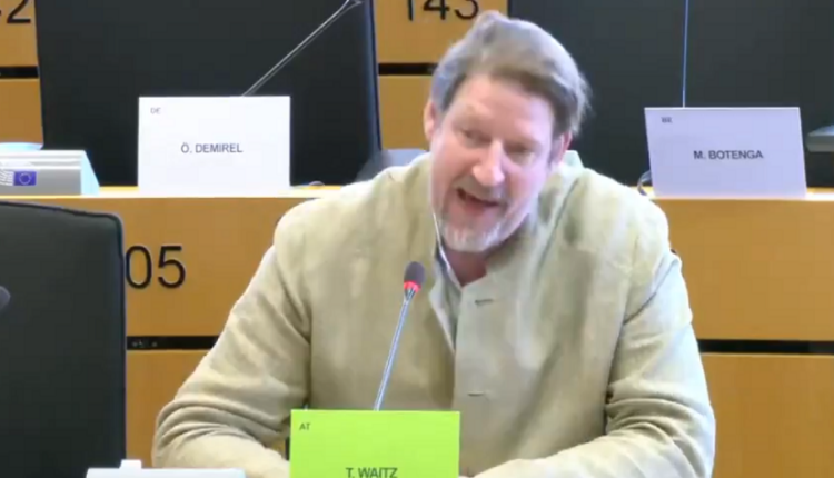 Eurodeputeti austriak, Waitz: Kosova do të ishte ndër liderët për anëtarësim në BE, por po bllokohet politikisht