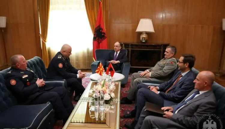 Begaj pret shefin e Shtabit të Përgjithshëm të Maqedonisë së Veriut, Lafchiski