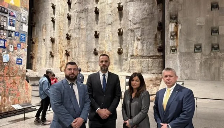 Lamallari në Memorialin e 11 Shtatorit: Kujtesë për rëndësinë e solidaritetit dhe sigurisë