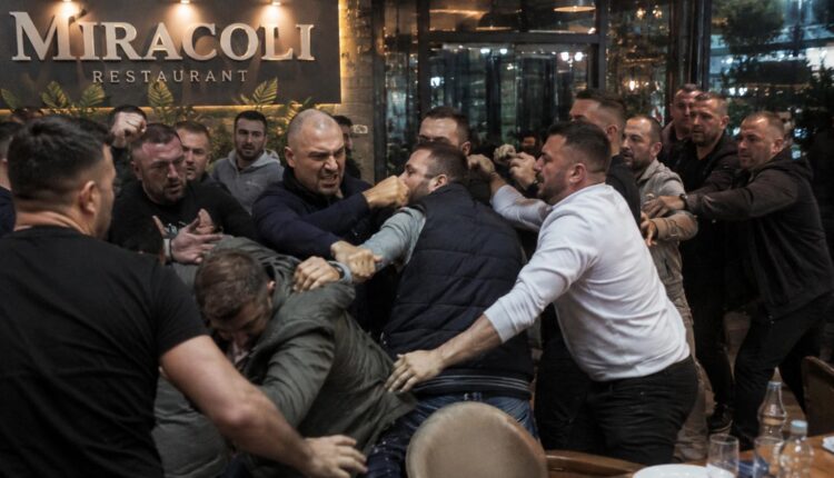 SKANDAL I RËNDË NË SARAJ: Muhamet Elmazi në përleshje fizike përmenden armë, shoqëri me persona me preçedent penal në “Miracoli”