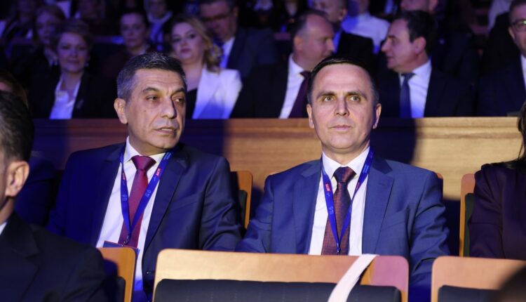VLEN zgjedhë lidershipin, Mexhiti dhe Kasami marrin timonin partiak