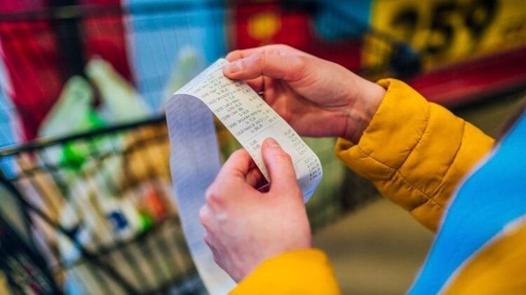 Rrogat rriten, por çmimet shtrenjtohen më shumë; Paga reale vlen 150 euro më pak se në 2020-n