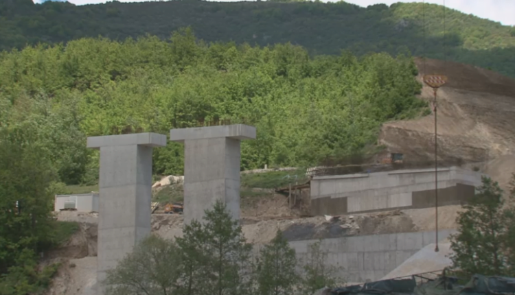 Korridori “Behtel-Enka”: Akuza për projekt kriminal, Mickoski: Do t’i gjejmë gjurmët e parave