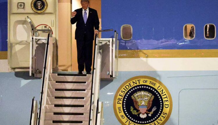 Presidenti amerikan Donald Trump mbërrin në Pekin