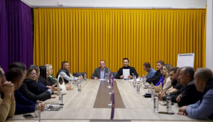 ASH zgjedh strukturën koordinuese të këshilltarëve komunalë, Mustafi koordinator