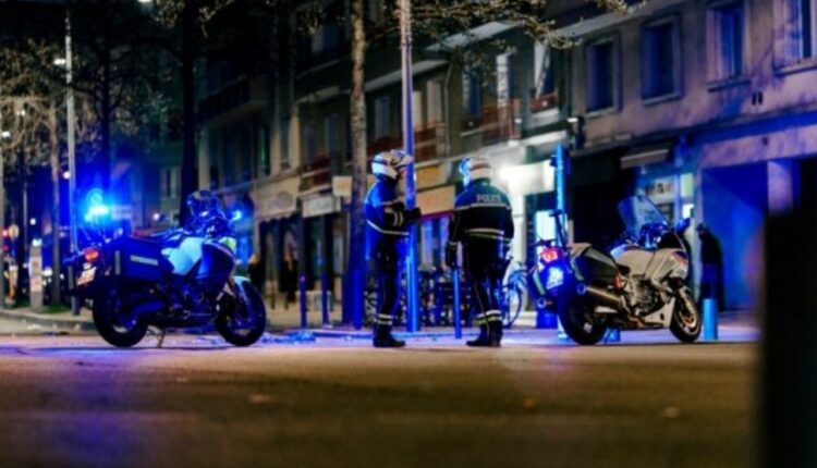 Tragjedi në Francë: Gjendet trupi i një djaloshi 12-vjeçar me peshqir në fyt, dyshohet për vrasje
