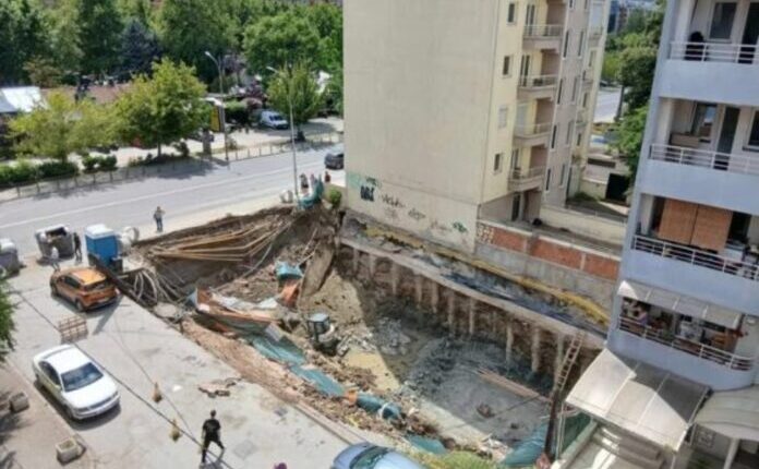Shembje e dheut pranë një kantieri ndërtimi në Bunjakovec, alarmojnë qytetarët: Është dëmtuar infrastruktura