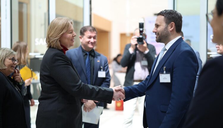 Ministri Durmishi në Procesin e Berlinit: Punësimi cilësor dhe zhvillimi ekonomik mbeten prioritet i Qeverisë