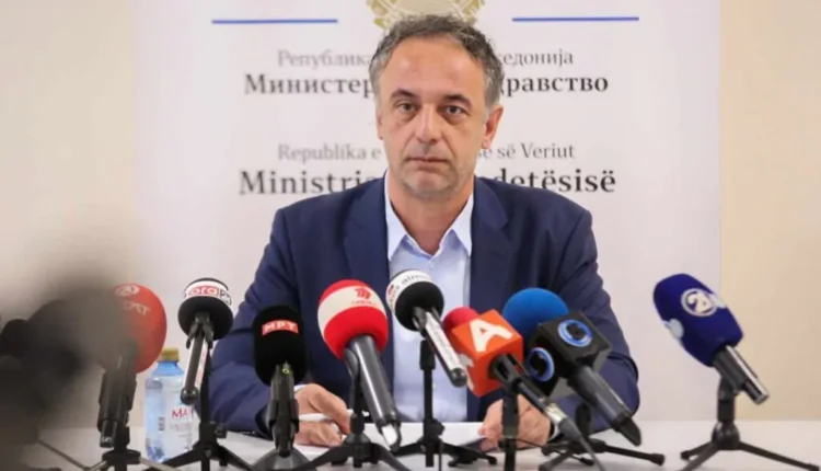 Aliu: Punëtorët e shëndetësisë do të evidentohen në punë me sistemin me gjurmë gishtash
