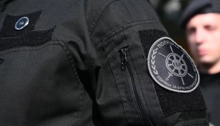 MPB prish kontratën me kompaninë serbe, uniformat policore jocilësore