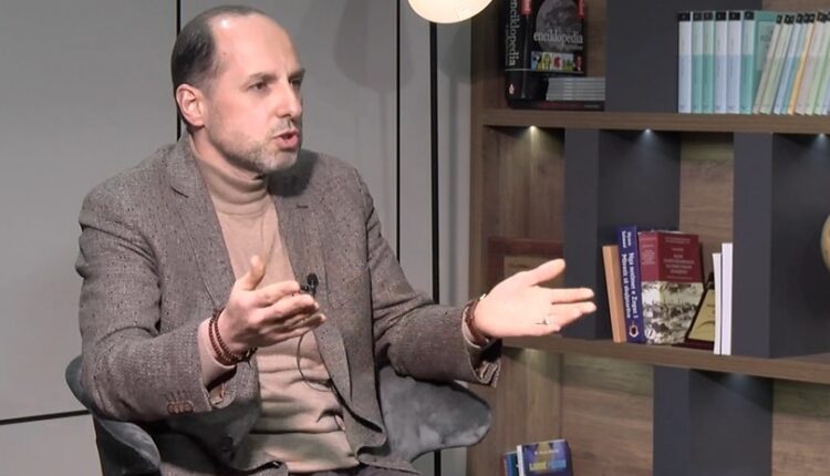 Ibrahimi: Nacionalizmi shqiptar është deformuar, po të ishte gjallë Sami Frashëri, s’do ta njihte fare