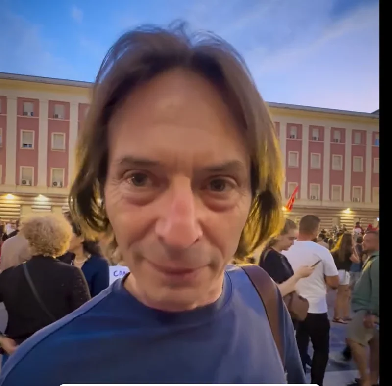 Këshilltari i Kurtit i bashkohet protestës  shtohen dyshimet se kush po e orienton kauzën e  Zvërnecit   VIDEO 