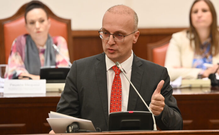Miloshoski: Propozimi francezo-gjerman për integrim fazor në BE është i sinqertë dhe i guximshëm