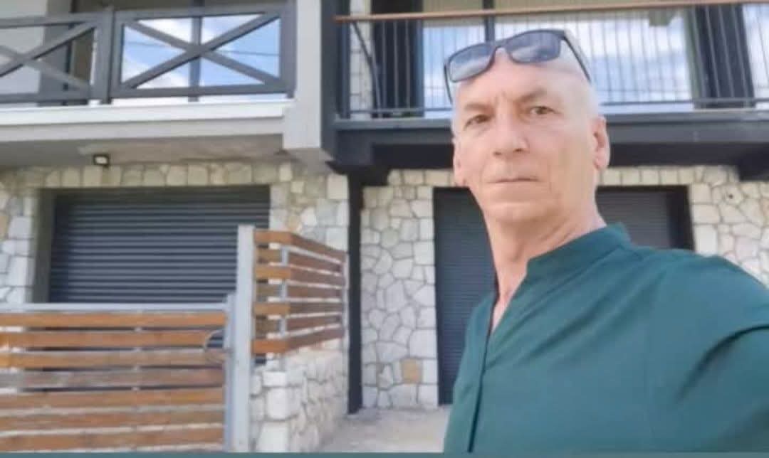 MIRËMËNGJES BOTË SHQIPTARE