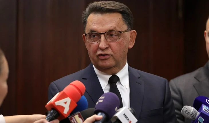 Sllaveski: Banka popullore duhet të ketë mekanizma për kufizim të kompensimeve bankare