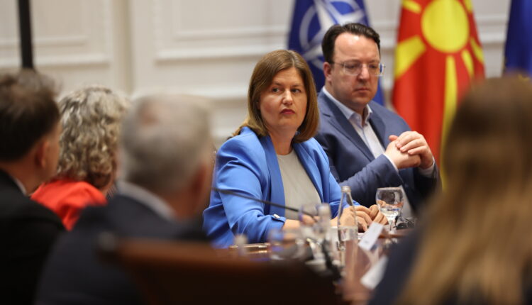 Bozhinovska: Nuk do të ketë kompromis për sigurinë energjetike – me mbështetjen e Bankës Botërore nis përgatitja për ndërtimin e një centrali të ri kogjenerues në REK Manastir
