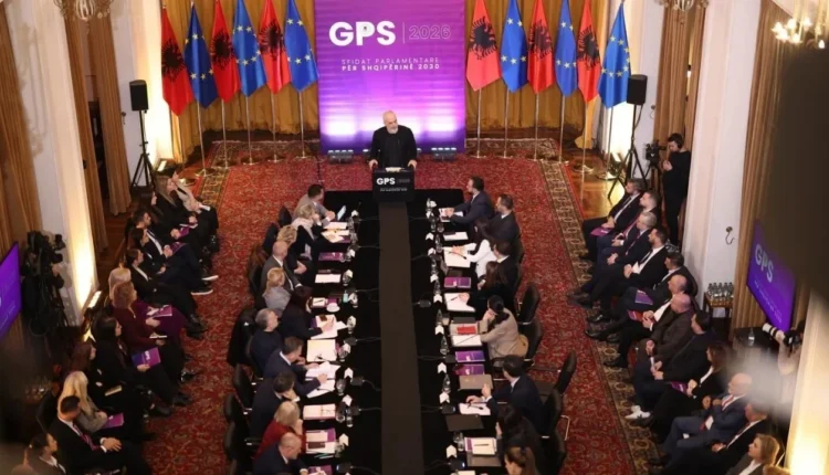Zbulohet se çfarë do të diskutojë Rama të shtunën me Grupin Parlamentar, fokusi informim për investimin në Zvërnec dhe Sazan