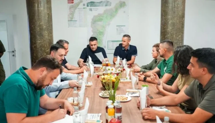 Hoxha paralajmëron investime të reja në Malin Sharr