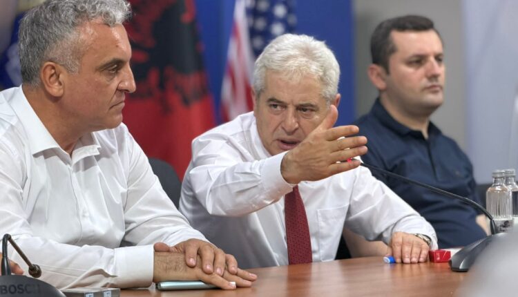 TETOVA në KËMBË, të premtën ora 20:00 nē Sheshin Iliria
