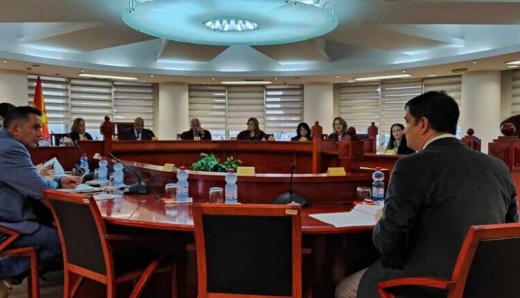 LAJMI I FUNDIT/ Gjykata Kushtetuese shfuqizon emrat “Iliria”, “Dëshmorët e Kombit”, “Dervish Cara”… në Tetovë