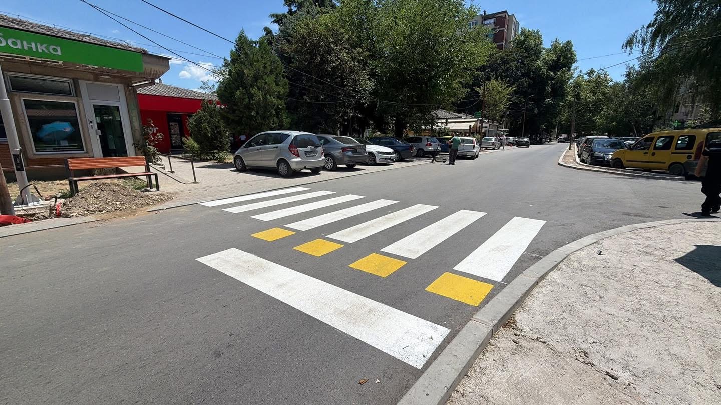 Vizatohen vendkalimet për këmbësorë në rrugën  Metodija Mitevski 